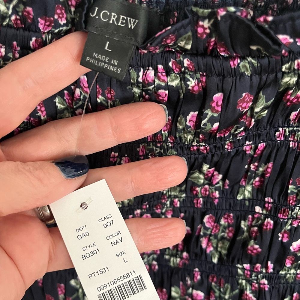 NWT J CREW Satin Smocked Top Twilight Berry L - Picture 3 of 5